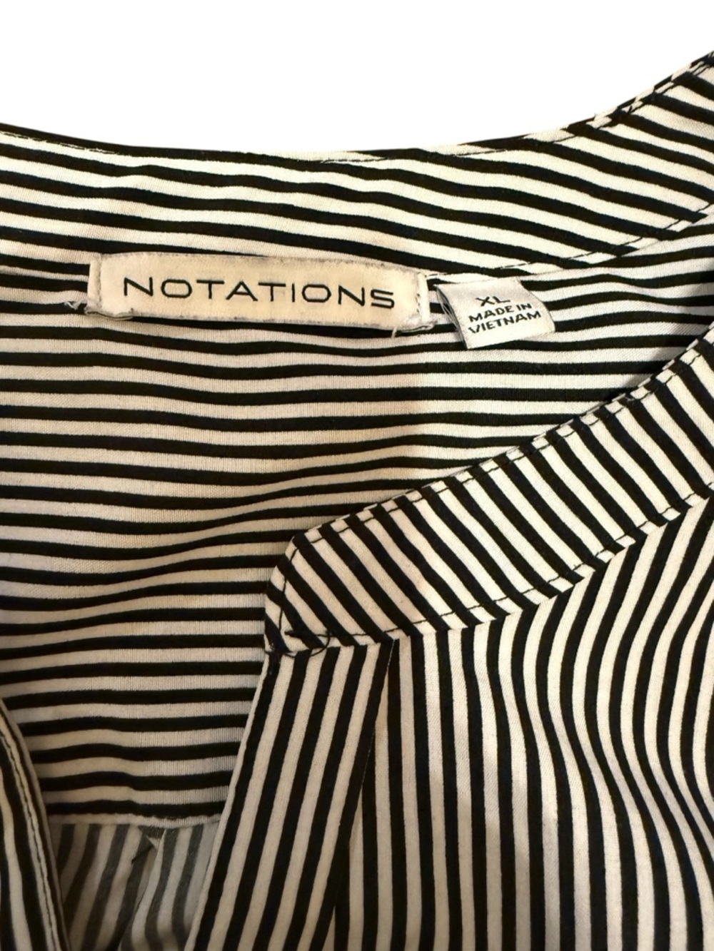 Notations Striped Navy and White Button-Front Women's Blouse XL - Picture 3 of 5